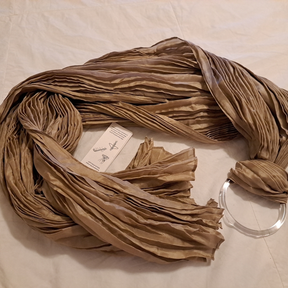 NWT Eileen Fisher Scrunch Silk Scarf In Biscu Beige - Picture 4 of 4